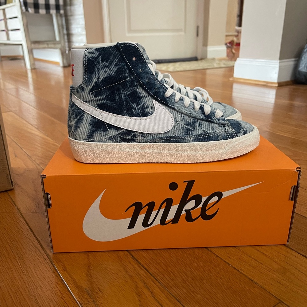 Womens Nike blazers
